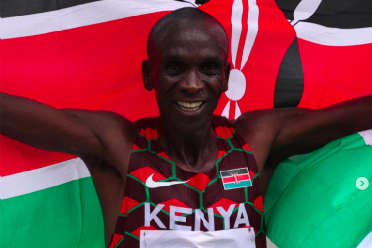What Does Eliud Kipchoge Wear for Running? (Shoes, Shorts, Watch, Etc)